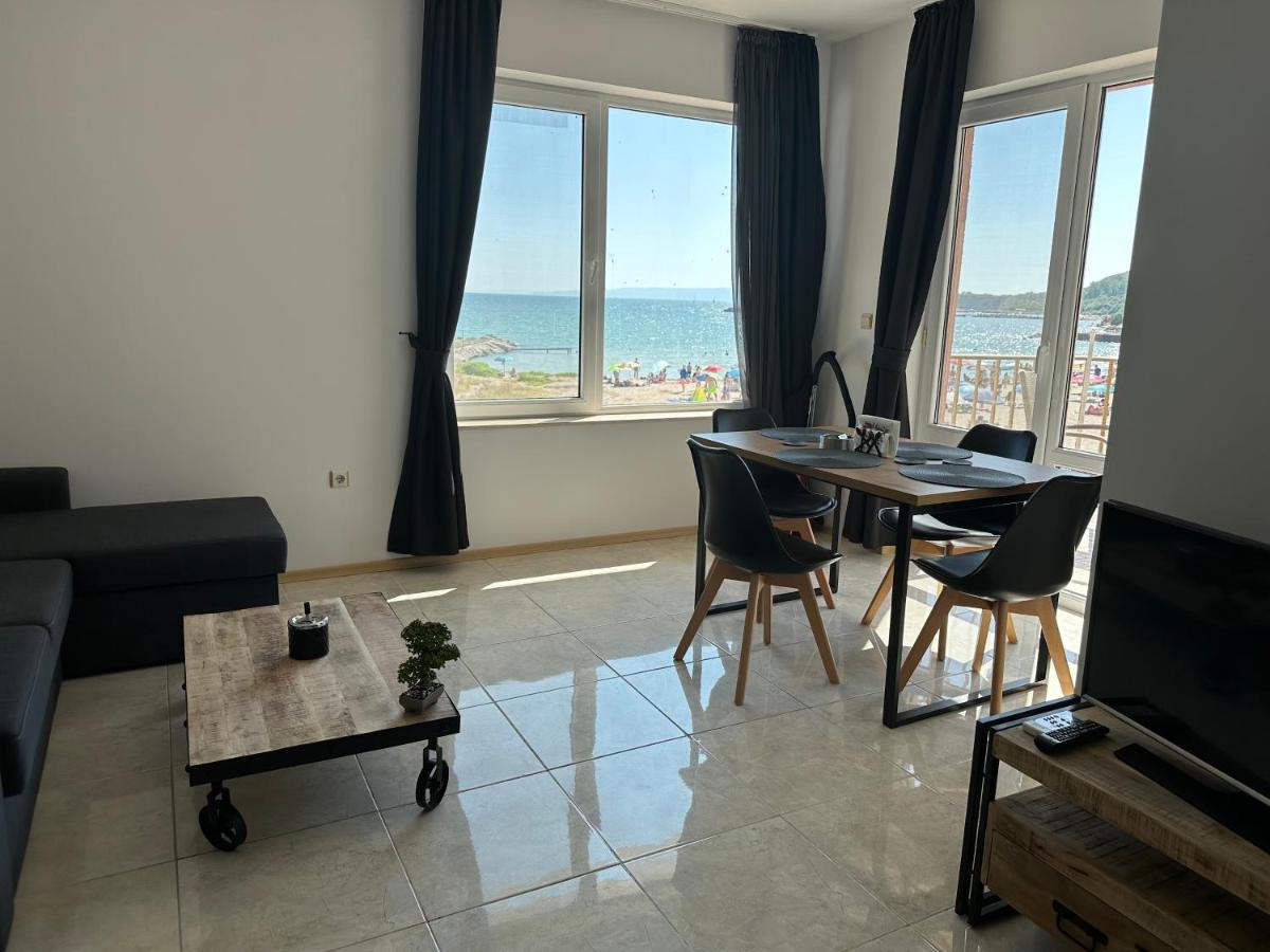 First Line On The Beach Cosy Sea Paradise Apartments Kavarna Luaran gambar