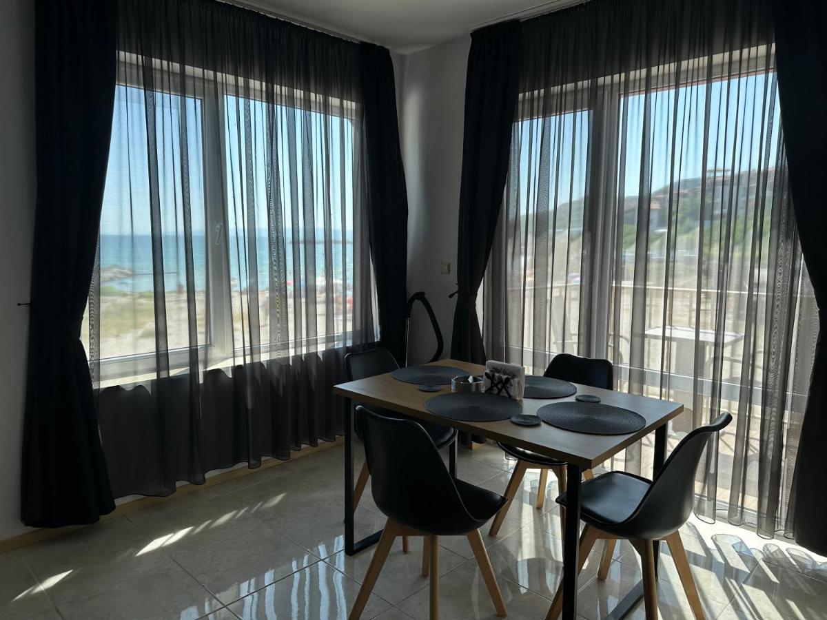 First Line On The Beach Cosy Sea Paradise Apartments Kavarna Luaran gambar